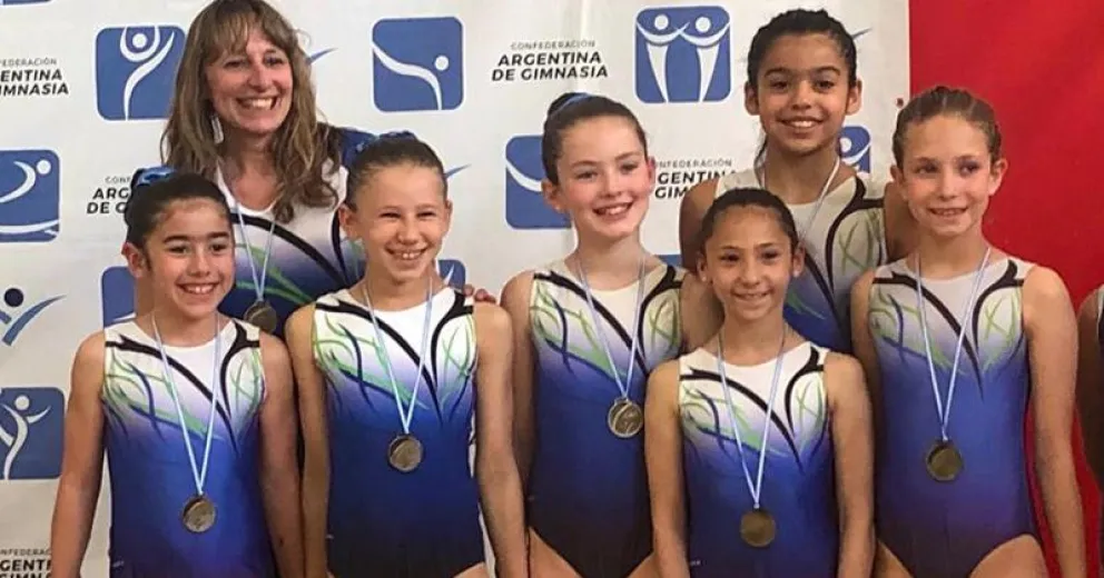 Las chicas de Bariloche Oeste descollaron integrando la selección rionegrina
