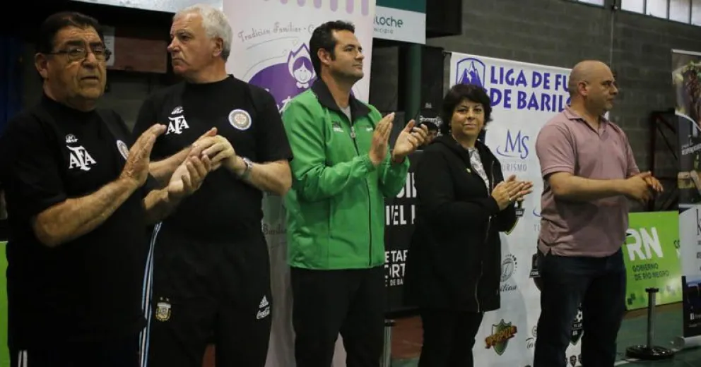  La ministra Martha Vélez y Juan Pablo Muena fueron las autoridades provinciales que encabezaron la ceremonia de apertura.