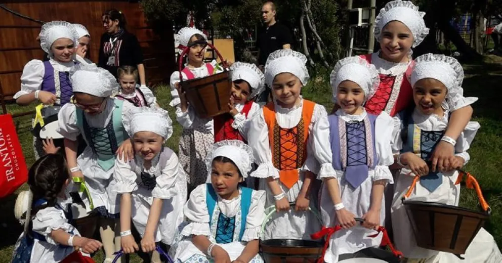 Concurrido segundo fin de semana de la Fiesta de las Colectividades