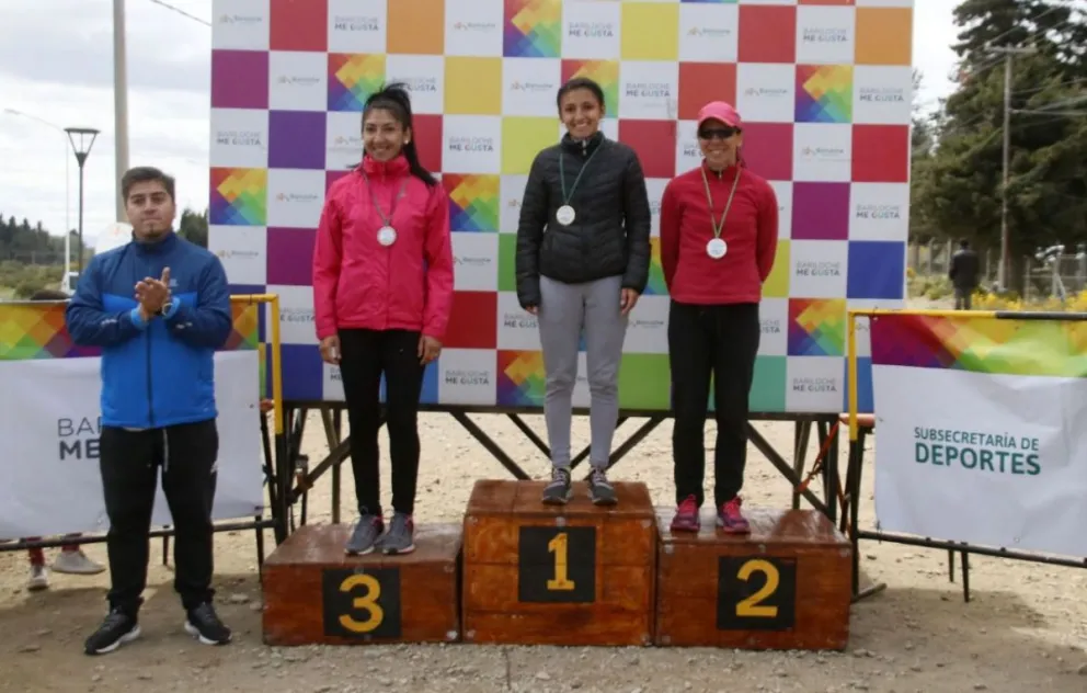 Gabriel Fernández y Aldana Roa se quedaron con la primera edición de la Carrera Paseo del Este