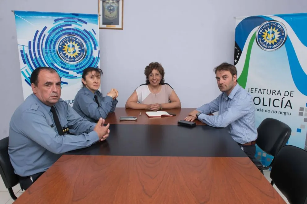 Jara continuará al frente de la Policía, secundado por Rosalba Castillo