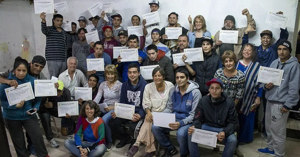 Con un acto emotivo se dio cierre al curso de autoconocimiento