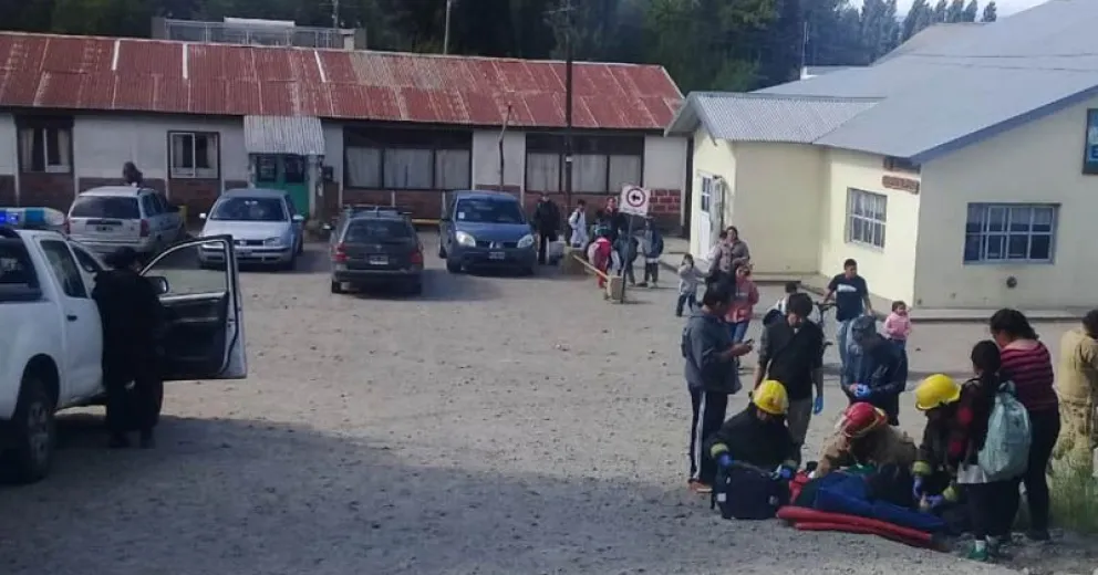 Se fracturó cuando fue a  buscar a su hijo a la escuela