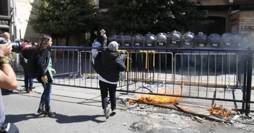 Se vivieron momentos de tensión en la protesta de familiares de Rafael Nahuel