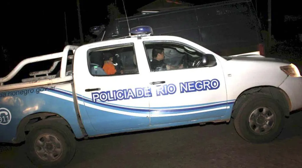 Irrumpió en la celebración de Año Nuevo y disparó contra la familia de su novia