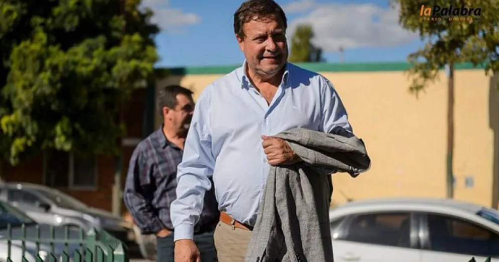 Weretilneck  tuvo demoras para llegar a la jura como Senador tras chocar con una liebre