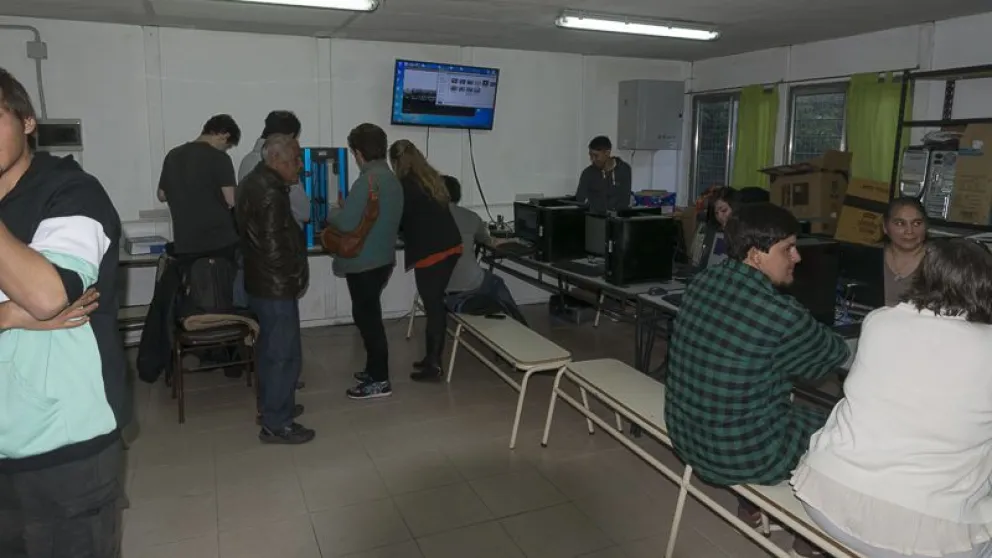 Charla informativa para inscripciones en la Escuela de Oficios Nº2