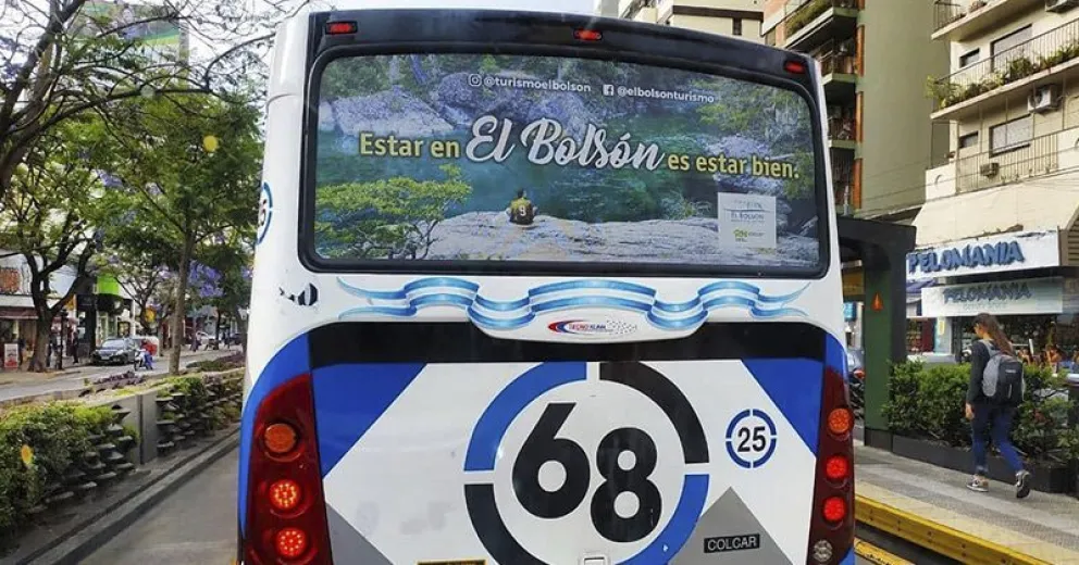 El Bolsón se promociona en los colectivos de Capital Federal