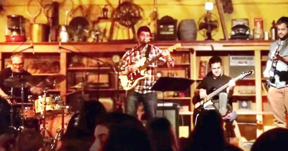 Spinetta por partida doble en los kilómetros