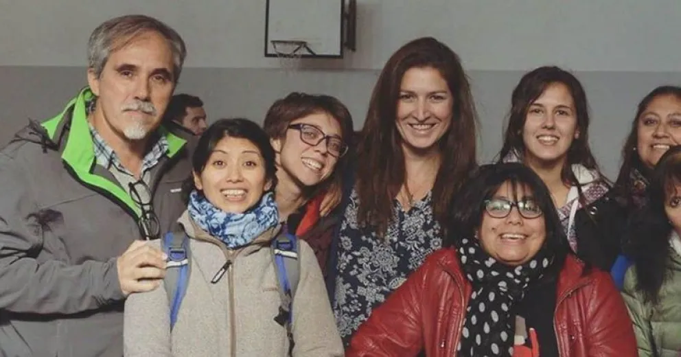 De Rosa junto a sus compañeras del centro de salud del Frutillar 