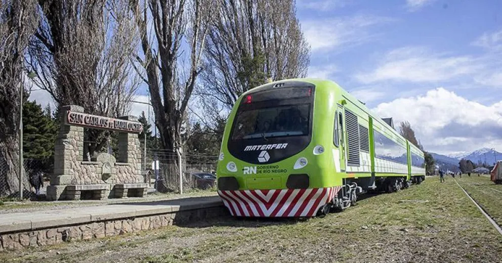 Hoy se reanuda el servicio de tren directo a San Antonio