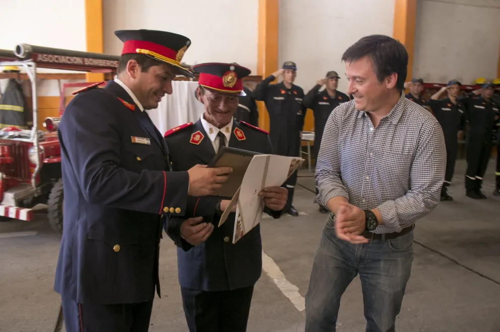 Jorge Olavarría “Popeye” recibió el Premio al Mérito Social y Comunitario