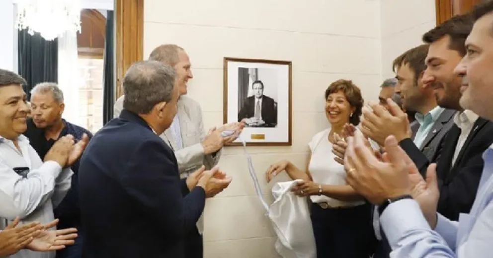 El retrato de Alberto Weretilneck ya está en la Galería de los Gobernadores