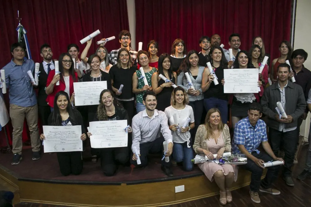 Nueva Colación de grado y postgrado en el CRUB