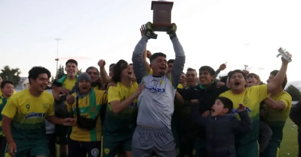 Arco Iris fue más efectivo y logró el ascenso tras vencer a Martín Güemes