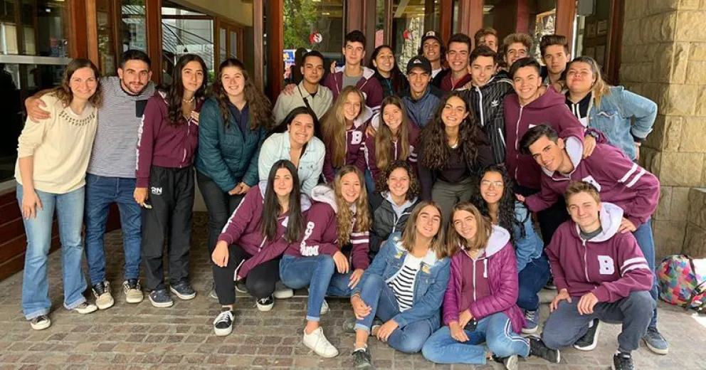 Los ganadores de la Semana de la Juventud disfrutaron de su viaje de egresados en Bariloche