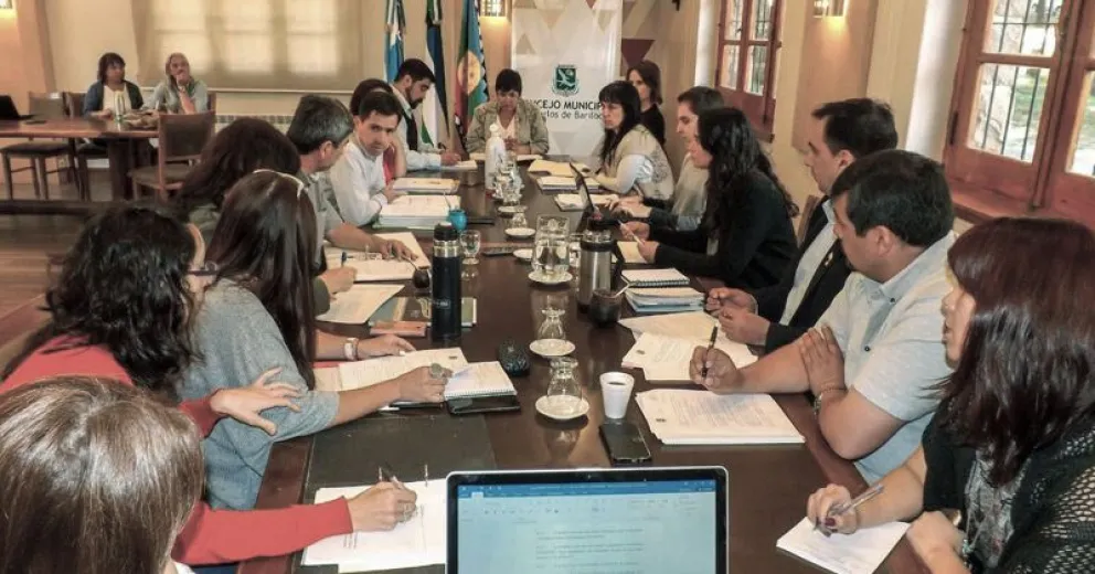 Concejales analizan el proyecto que busca fortalecer el Código Único de Habilitaciones