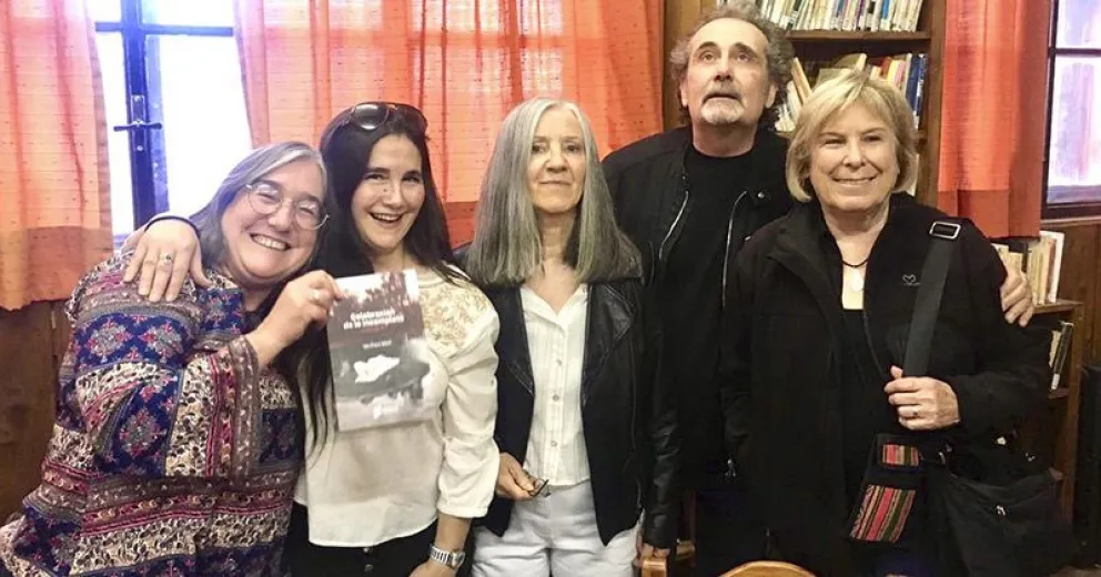 “Celebración de lo incompleto”, cuando la poesía rodea al ser