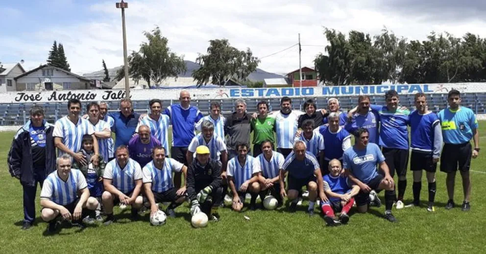 Realizaron una jornada futbolística a beneficio del “Chaqueño” Zambrano