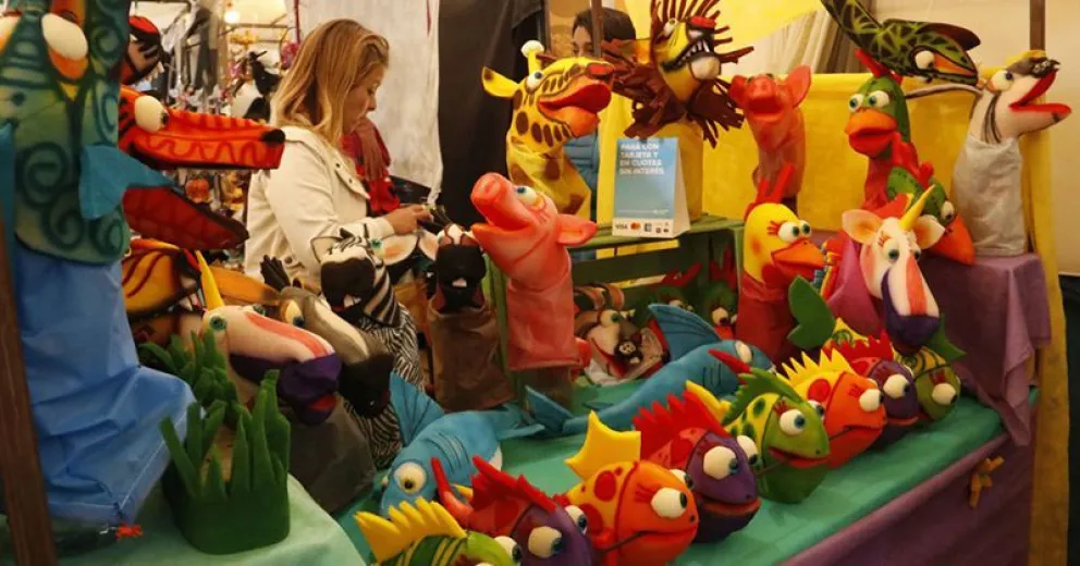 La Feria Urquiza cumplió 20 años y comenzó con los festejos
