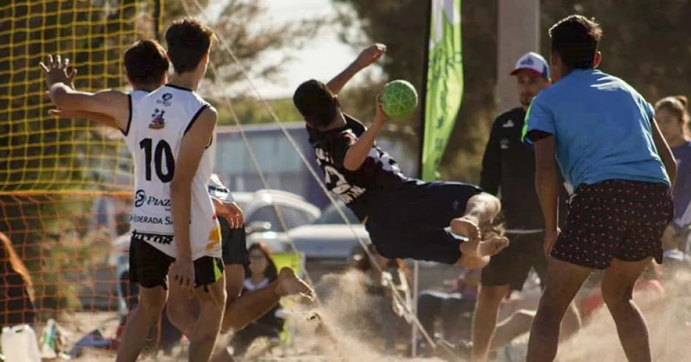 Río Negro palpita el Circuito Patagónico de Beach Handball