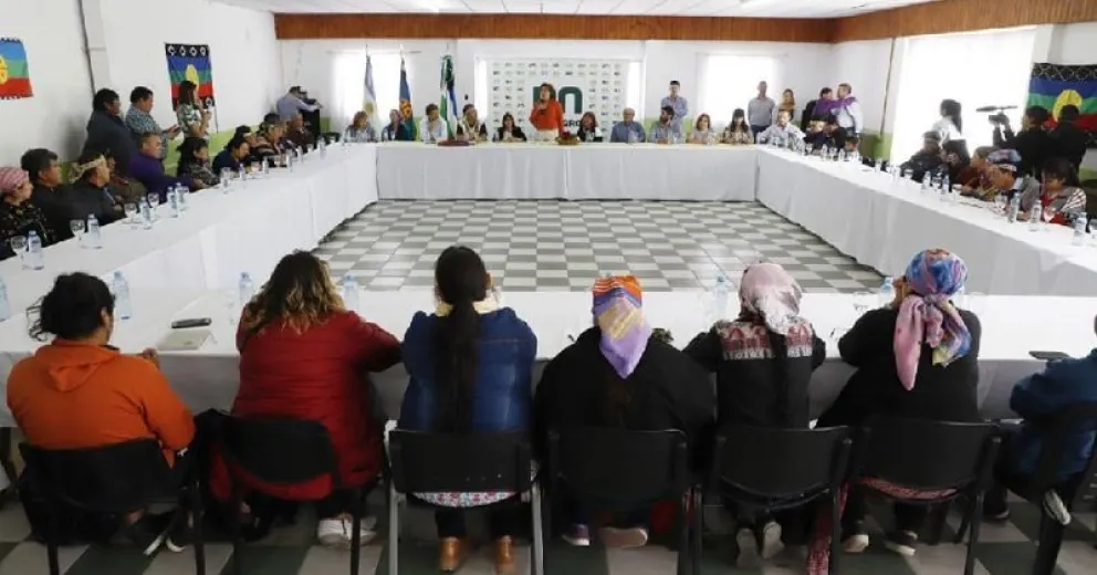 Provincia y comunidades originarias definieron una agenda en común