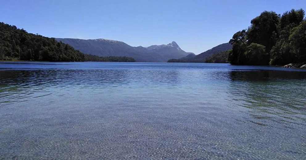 La Angostura y San Martín promocionarán juntos el Corredor de los Siete Lagos