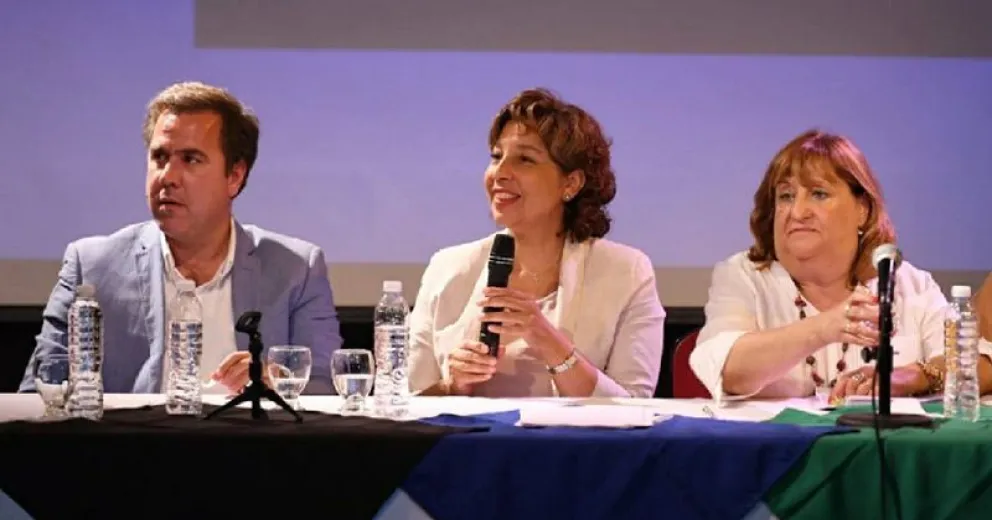 Convenios escolares asegurados para municipios de Zona Andina