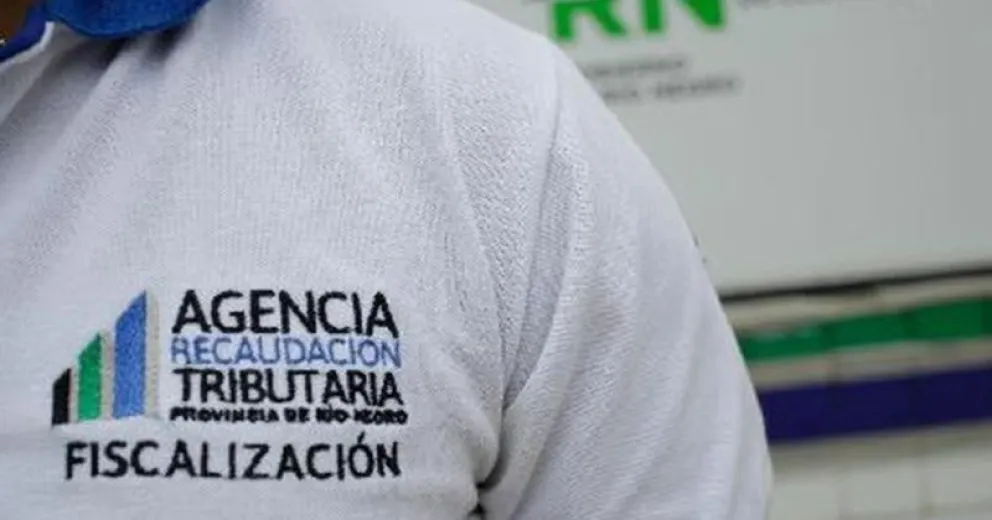En Las Grutas, la Provincia controla la exhibición de precios y el pago por debito