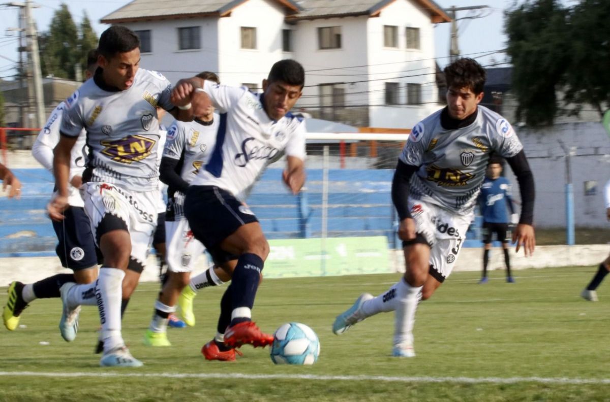 Estudiantes de Caseros derrotó a Acassuso y manda en la Copa de Verano ...