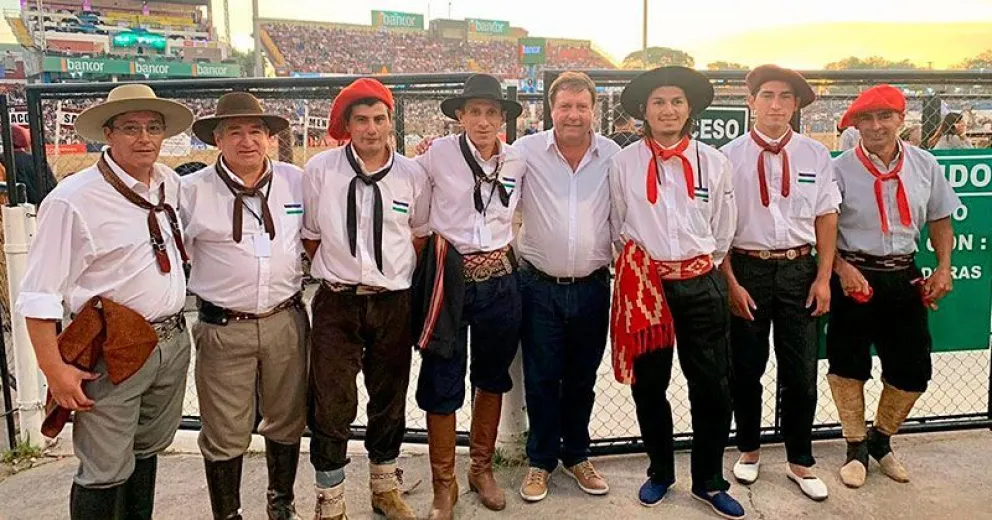 Weretilneck acompañó a los jinetes rionegrinos en Jesús María