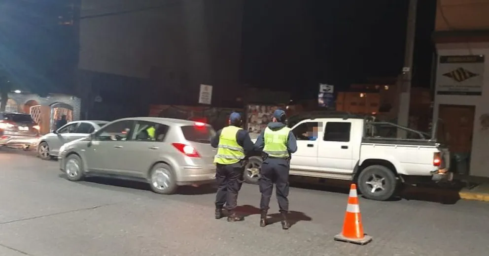 Sorprenden a chofer de taxi circulando sin habilitación ni licencia de conducir