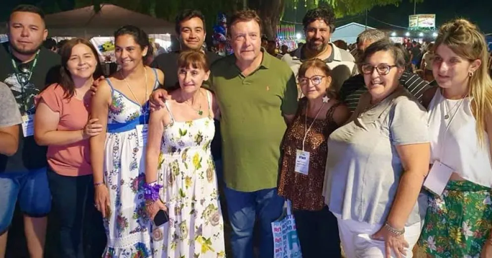 Weretilneck acompañó a los vecinos en la Fiesta de la Pera 