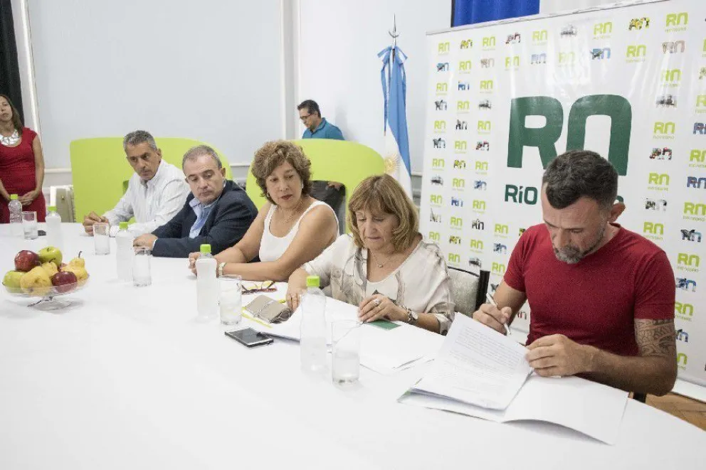 Los comedores escolares se llenarán de fruta fresca para los alumnos rionegrinos