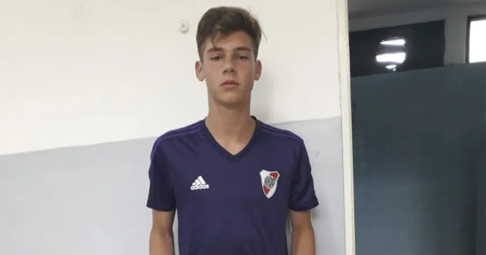 El barilochense Nicolás Hostnik comienza la pretemporada con la novena de River