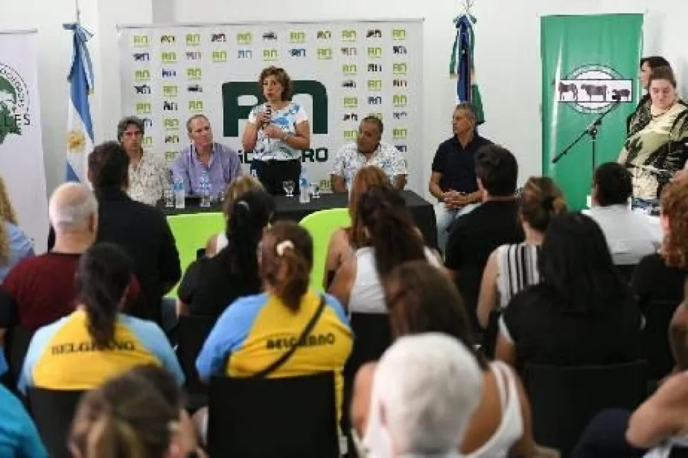 Con gran expectativa se presentó el calendario de exposiciones ganaderas