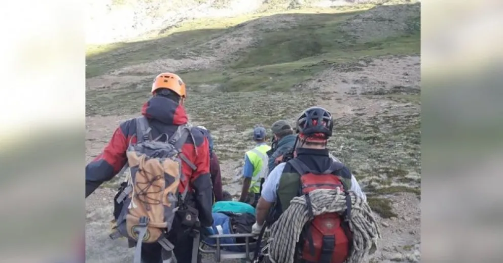Murió un turista español al caer 30 metros del Cerro Negro de Villa Traful