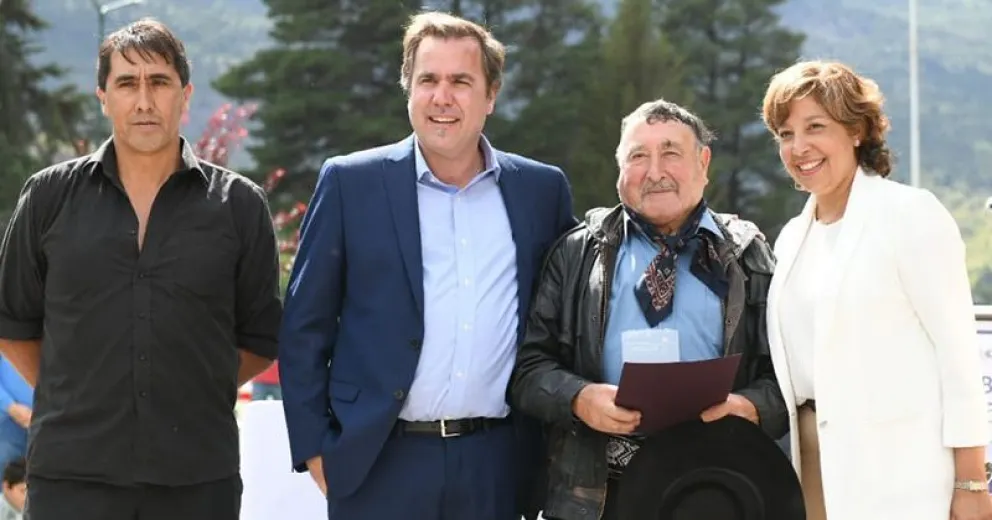 Carreras y Pogliano encabezaron festejos por el aniversario de El Bolsón