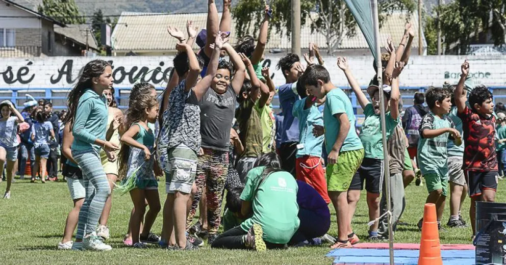 Niños y niñas festejaron el cierre de la Colonia de Verano Infantil de la Municipalidad