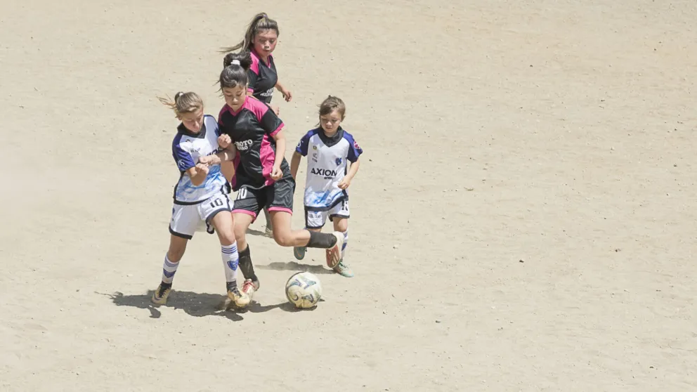 Nace el primer club de fútbol mixto de El Bolsón