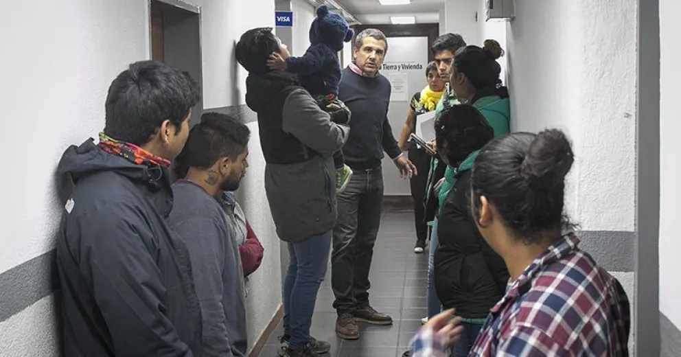 Familias de las tomas se acercaron al IMTVHS