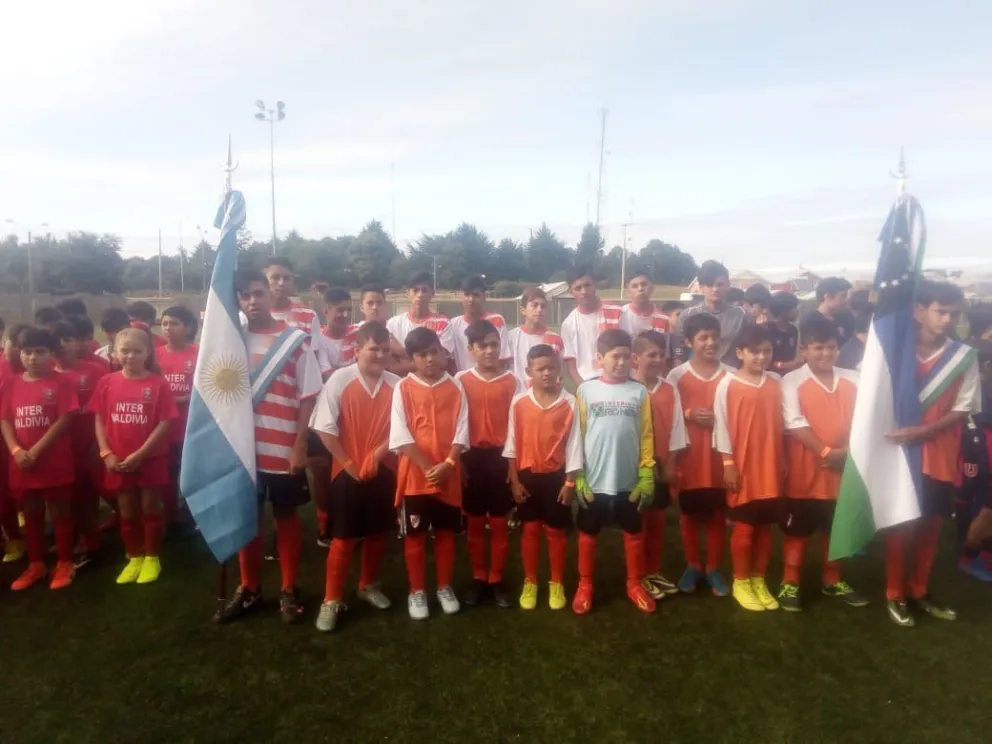 Enriquecedora experiencia del  equipo infantil El Rejunte en Chile