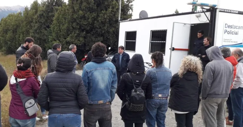 Positiva reunión entre vecinos del Oeste y la Policía