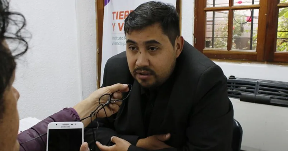 Mella sobre las tomas: “No vamos a negociar mientras estén en el lugar”