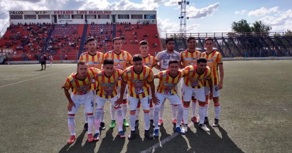 Cruz del Sur perdió por 1 a 0 ante Deportivo Roca como visitante