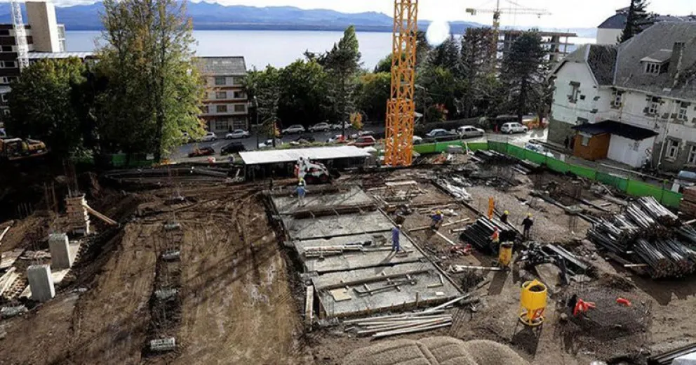 Carreras dijo que en octubre proyecta retomar la obra de ampliación del hospital