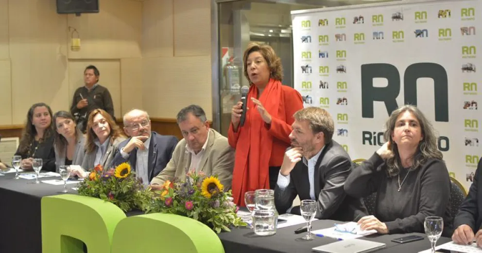 Arabela Carreras presentó la Agencia Río Negro  Innova, producción para mejorar la calidad de vida