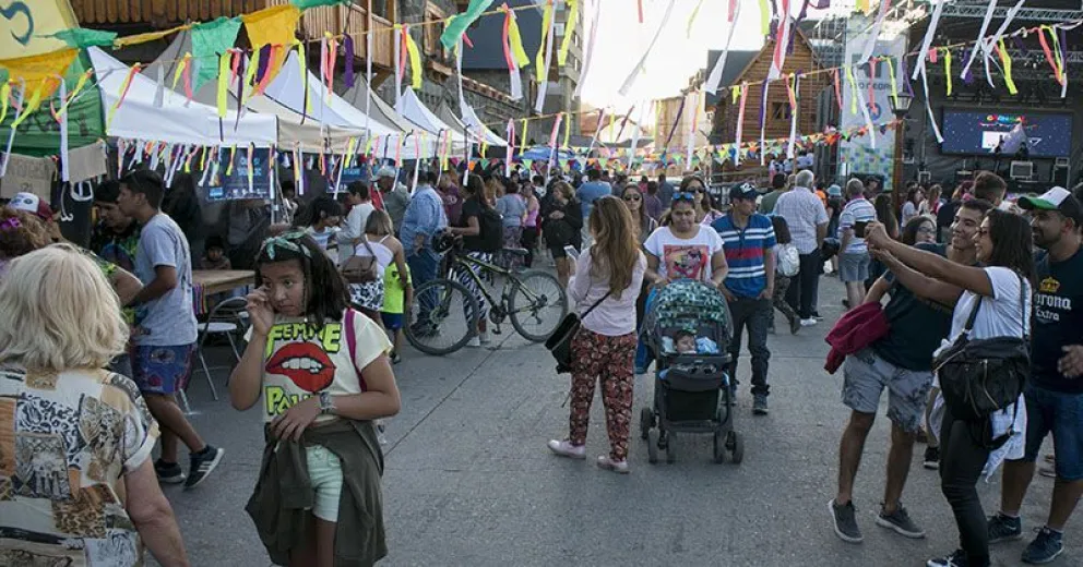 El Carnaval empezó su fiesta en el Centro Cívico