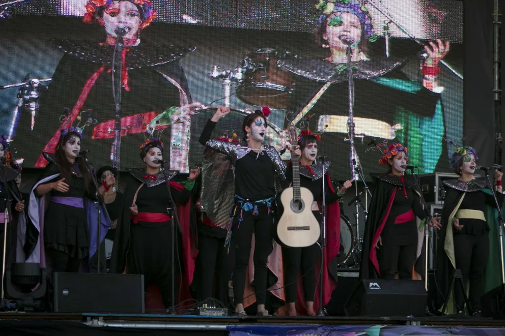 El tercer día del Carnaval Bariloche latió con mucha fuerza
