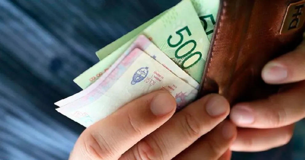 El próximo viernes trabajadores estatales tendrán en su bolsillo el pago del 10 por ciento de aumento